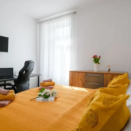 Cosy Klara Pula
