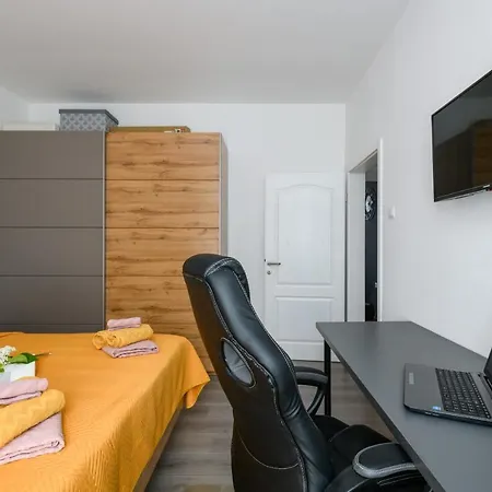 Cosy Klara بولا